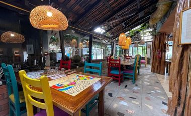 VENTA  HOTEL, RESTAURANT / BAÑOS DE AGUA SANTA - SECTOR RÍO VERDE