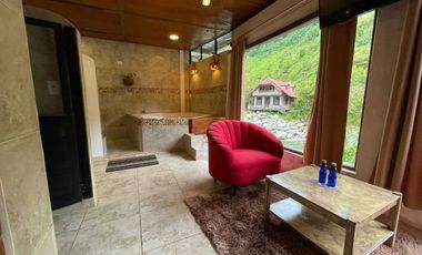 VENTA  HOTEL, RESTAURANT / BAÑOS DE AGUA SANTA - SECTOR RÍO VERDE