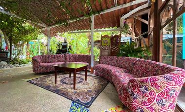 VENTA  HOTEL, RESTAURANT / BAÑOS DE AGUA SANTA - SECTOR RÍO VERDE