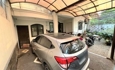 Dijual Rumah 2 Lantai di Taman Alfa Indah , Pesanggrahan Jakarta Selatan