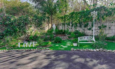 SANTORINI ELEGANCE TROPICAL VILLA FOR SALE IN NUSA DUA, BALI