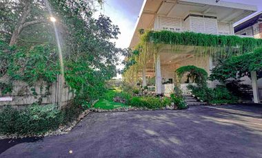 SANTORINI ELEGANCE TROPICAL VILLA FOR SALE IN NUSA DUA, BALI