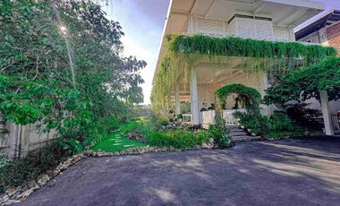 SANTORINI ELEGANCE TROPICAL VILLA FOR SALE IN NUSA DUA, BALI