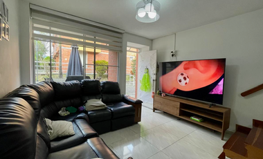 Extraordinaria casa remodelada y ampliada en la Avenida Sur con 4 alcoba y 4 baños. Mercasa. Pereira