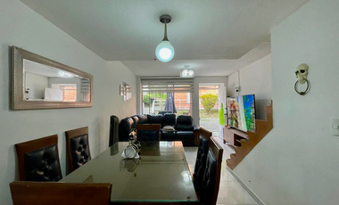 Extraordinaria casa remodelada y ampliada en la Avenida Sur con 4 alcoba y 4 baños. Mercasa. Pereira