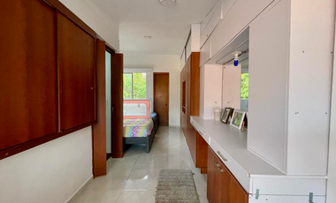 Extraordinaria casa remodelada y ampliada en la Avenida Sur con 4 alcoba y 4 baños. Mercasa. Pereira