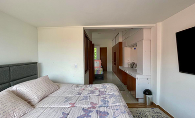 Extraordinaria casa remodelada y ampliada en la Avenida Sur con 4 alcoba y 4 baños. Mercasa. Pereira