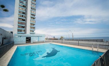 SE VENDE AMPLIO DEPTO EN EDIF. DELFINES.