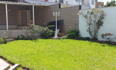 De venta en CUMBAYA - LA PRIMAVERA. Espectacular casa de 5 dormitorios.