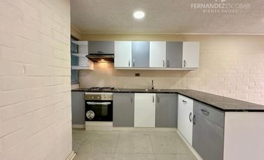 LOS ANDES - VENDE CASA DE DOS PISOS 5D 4B 2E - VILLA LOS PORTONES