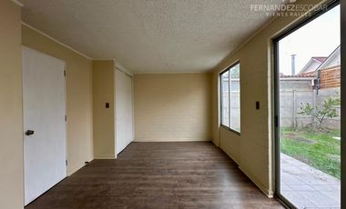 LOS ANDES - VENDE CASA DE DOS PISOS 5D 4B 2E - VILLA LOS PORTONES