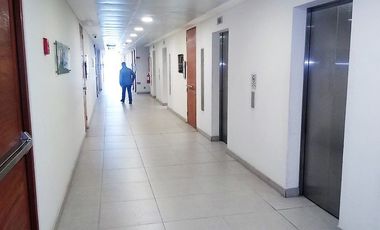 ARRIENDO OFICINA AMPLIA, BOULEVARD LA DEHESA