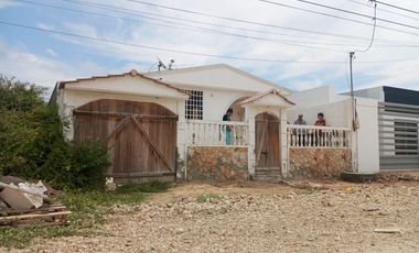 CASA EN VENTA EN SALINAS, PUERTA DEL SOL FASE 2, SALINAS, LIBERTAD, ECUADOR