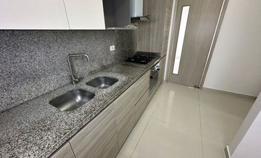 Arriendo apartamento en Altos de Riomar!