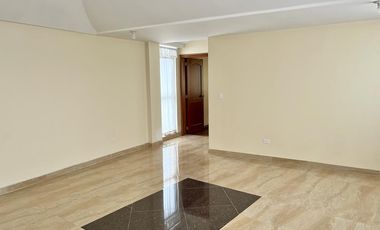 CASA DE VENTA A ESTRENAR EN CARCELÉN
