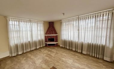 CASA DE VENTA A ESTRENAR EN CARCELÉN