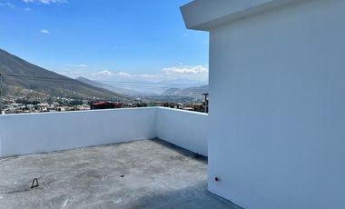 CASA DE VENTA A ESTRENAR EN CARCELÉN