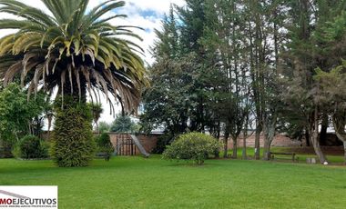 Espectacular Quinta dentro de la Lotización San Francisco de Pifo.