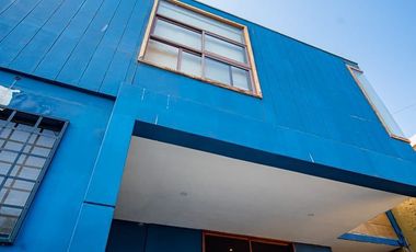 SE VENDE HERMOSA CASA EN SECTOR SUR DE LA CIUDAD.