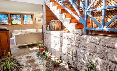 SE VENDE HERMOSA CASA EN SECTOR SUR DE LA CIUDAD.