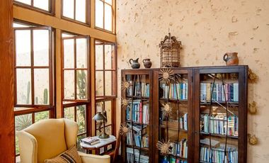 SE VENDE HERMOSA CASA EN SECTOR SUR DE LA CIUDAD.