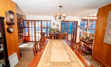 SE VENDE HERMOSA CASA EN SECTOR SUR DE LA CIUDAD.