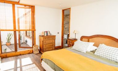 SE VENDE HERMOSA CASA EN SECTOR SUR DE LA CIUDAD.