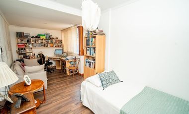 SE VENDE HERMOSA CASA EN SECTOR SUR DE LA CIUDAD.