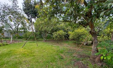 Vendo Quinta en el Quinche sector La Victoria 303 m2 de construcción. Con Piscina.