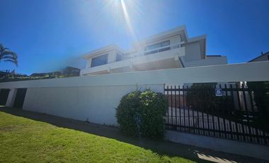BROKER JARDIN ESPECTACULAR PROPIEDAD 4D-5B-SALA ESTAR- DEPENDENCIAS