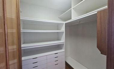 BROKER JARDIN ESPECTACULAR PROPIEDAD 4D-5B-SALA ESTAR- DEPENDENCIAS