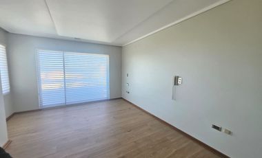 BROKER JARDIN ESPECTACULAR PROPIEDAD 4D-5B-SALA ESTAR- DEPENDENCIAS
