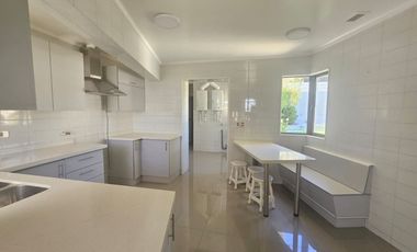 BROKER JARDIN ESPECTACULAR PROPIEDAD 4D-5B-SALA ESTAR- DEPENDENCIAS