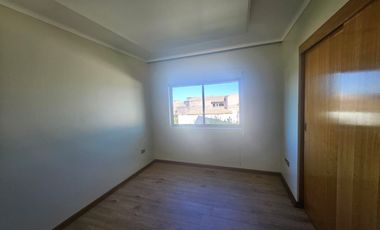 BROKER JARDIN ESPECTACULAR PROPIEDAD 4D-5B-SALA ESTAR- DEPENDENCIAS