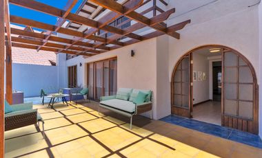 SE VENDE HERMOSA CASA EN SECTOR SUR.