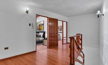SE VENDE HERMOSA CASA EN SECTOR SUR.