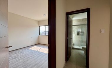 VENTA DE DESPARTAMENTO EQUIPADO Y CON ELEVADOR EN ZONA CENTRICA DE SLP - SANTOS DEGOLLADO