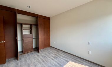VENTA DE DESPARTAMENTO EQUIPADO Y CON ELEVADOR EN ZONA CENTRICA DE SLP - SANTOS DEGOLLADO