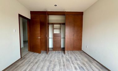 VENTA DE DESPARTAMENTO EQUIPADO Y CON ELEVADOR EN ZONA CENTRICA DE SLP - SANTOS DEGOLLADO