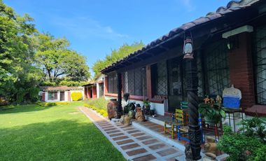 CASA DE CAMPO EN CHICONCUAC MORELOS 11 HABITACIONES ALBERCA Y JARDIN