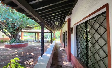 CASA DE CAMPO EN CHICONCUAC MORELOS 11 HABITACIONES ALBERCA Y JARDIN