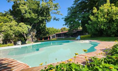 CASA DE CAMPO EN CHICONCUAC MORELOS 11 HABITACIONES ALBERCA Y JARDIN