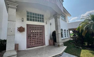 Residencia en lomas de cocoyoc morelos