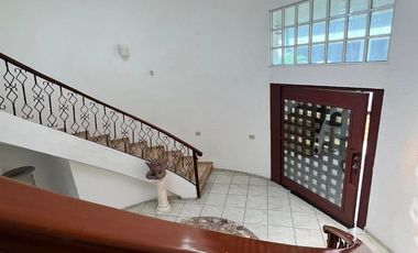 Residencia en lomas de cocoyoc morelos