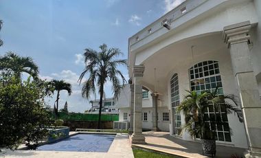 Residencia en lomas de cocoyoc morelos