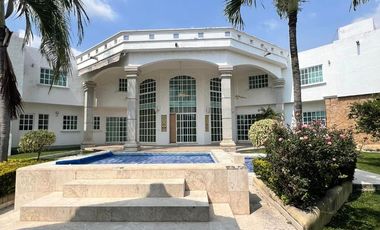 Residencia en lomas de cocoyoc morelos