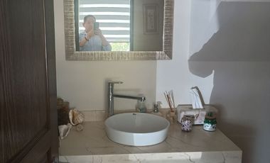 🌟🏡 ¡Residencia en Lomas Virreyes, Calimaya! 🌳🏠 Dos Niveles | 3 Recámaras 🛏️ | 2 Estacionamientos 🚗 |  Jardín y Asador