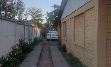 Casa con Gran sitio en población La Granja