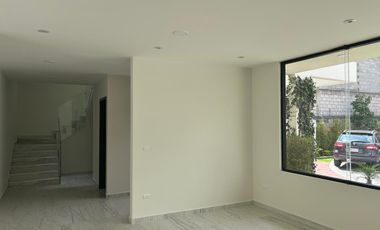 Exclusiva Casa con Roof Garden y Jacuzzi en Privada de Alta Plusvalía