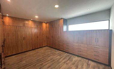 Exclusiva Casa con Roof Garden y Jacuzzi en Privada de Alta Plusvalía